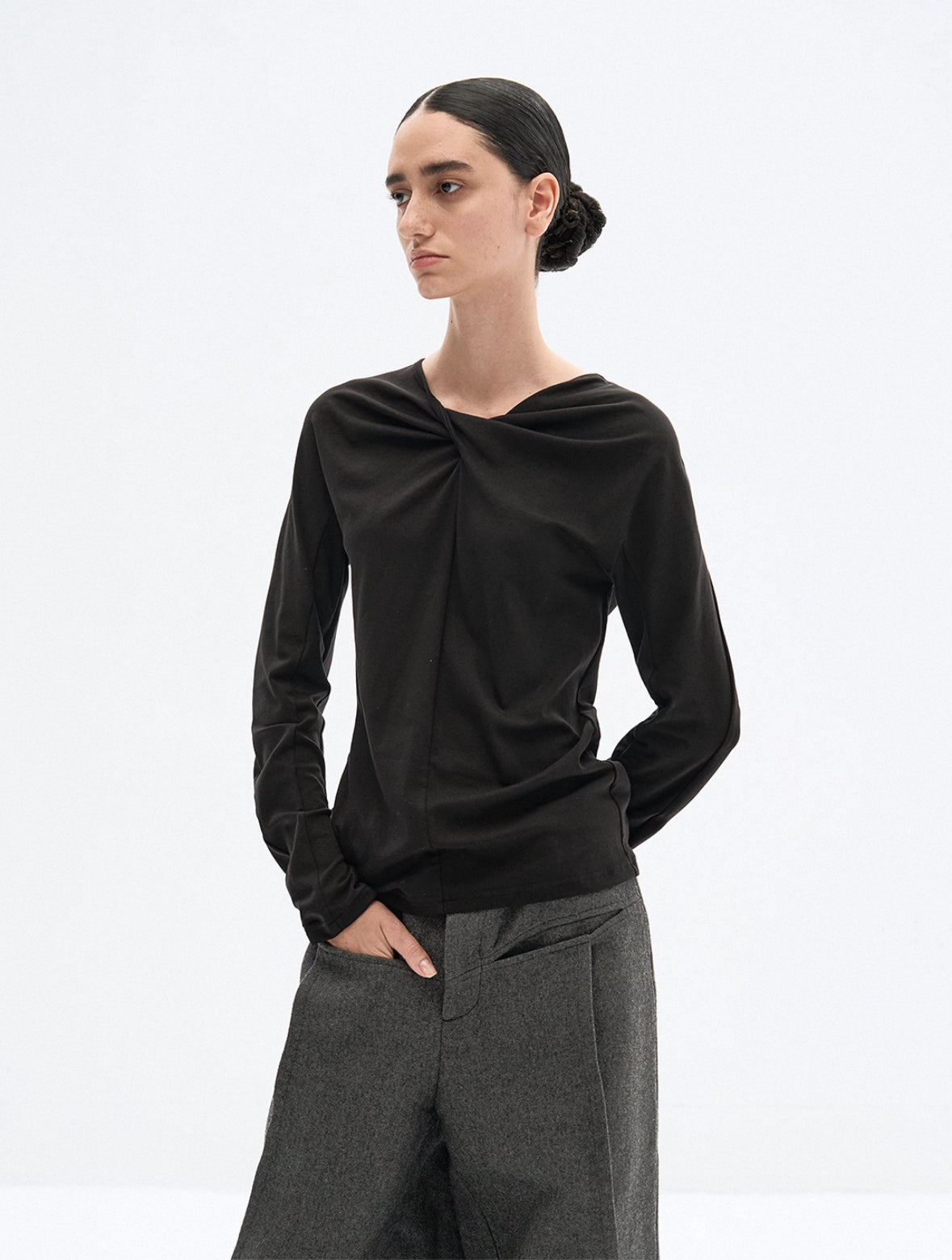 « Minimal » Knit Wide-Neck Long Sleeve