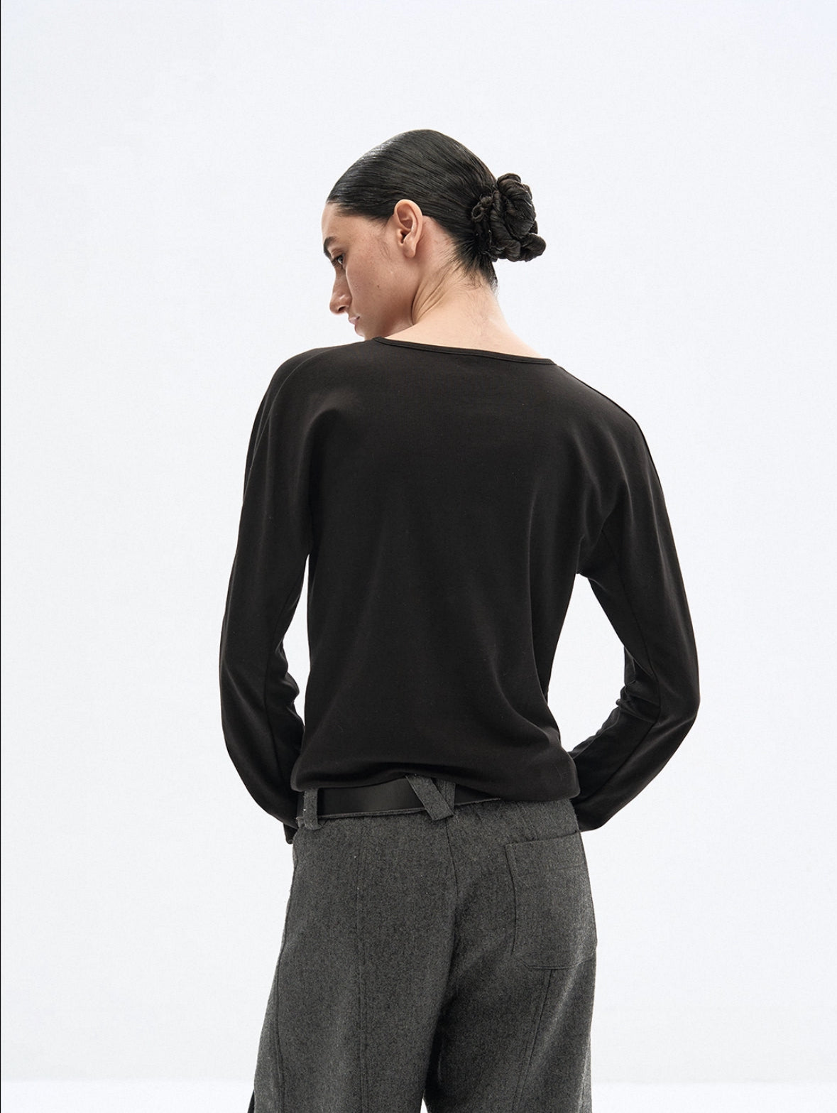 « Minimal » Knit Wide-Neck Long Sleeve