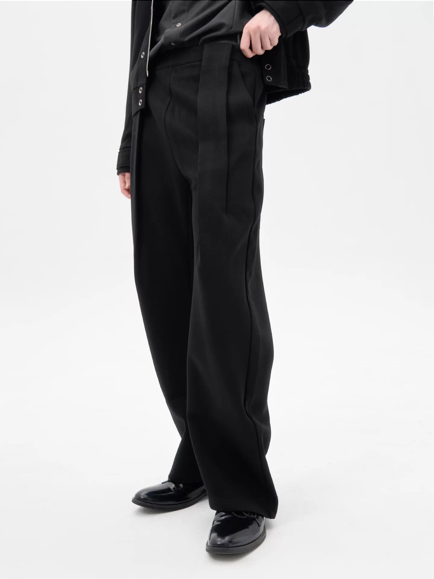 "The Fuild" Relaxed Pleated Trousers