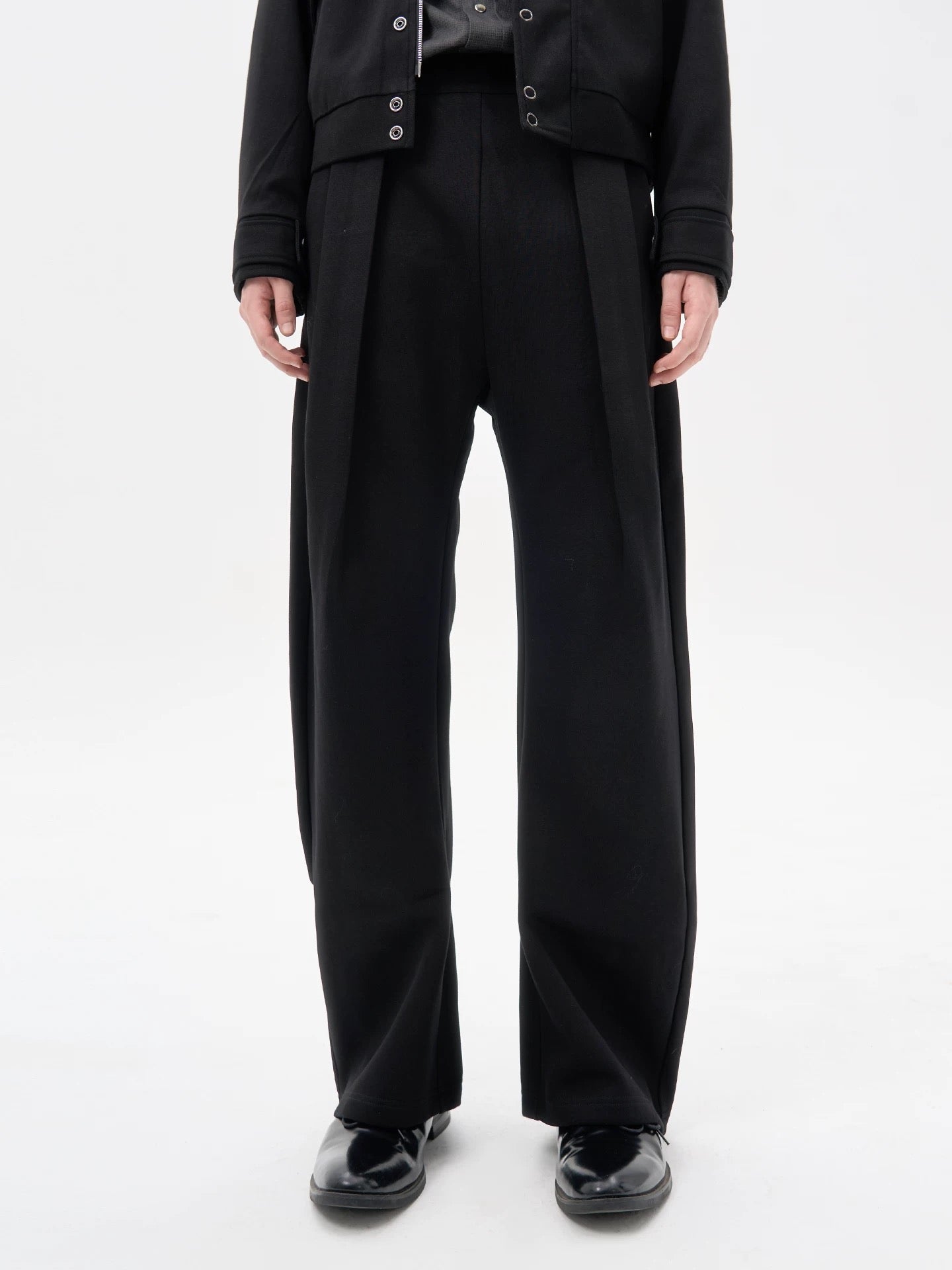 "The Fuild" Relaxed Pleated Trousers