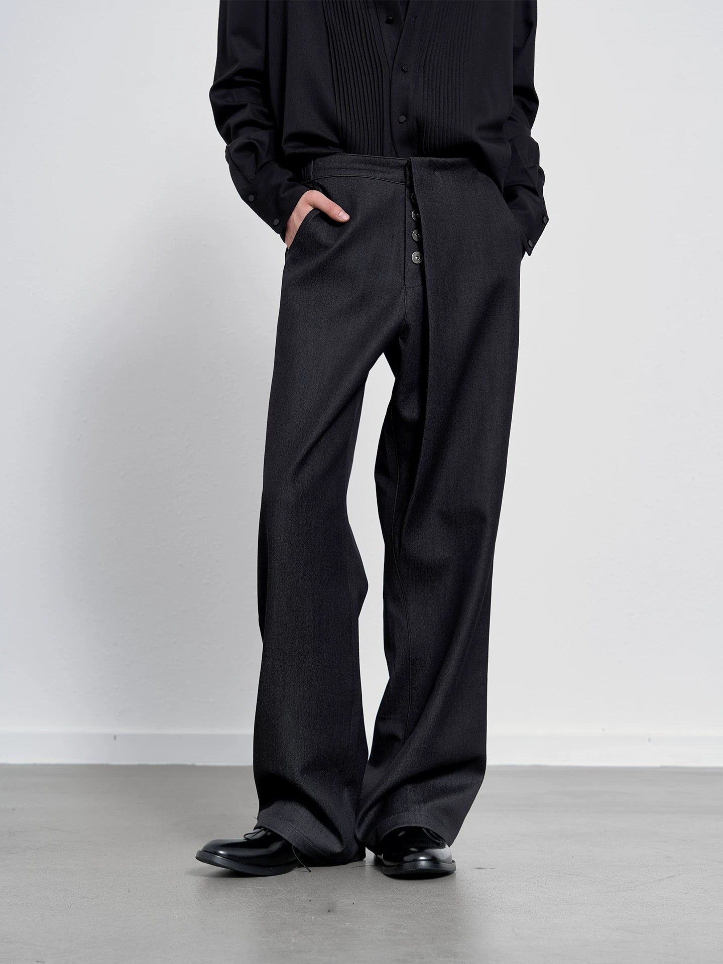 « Pleat Denim » Black Denim Commuter Pants