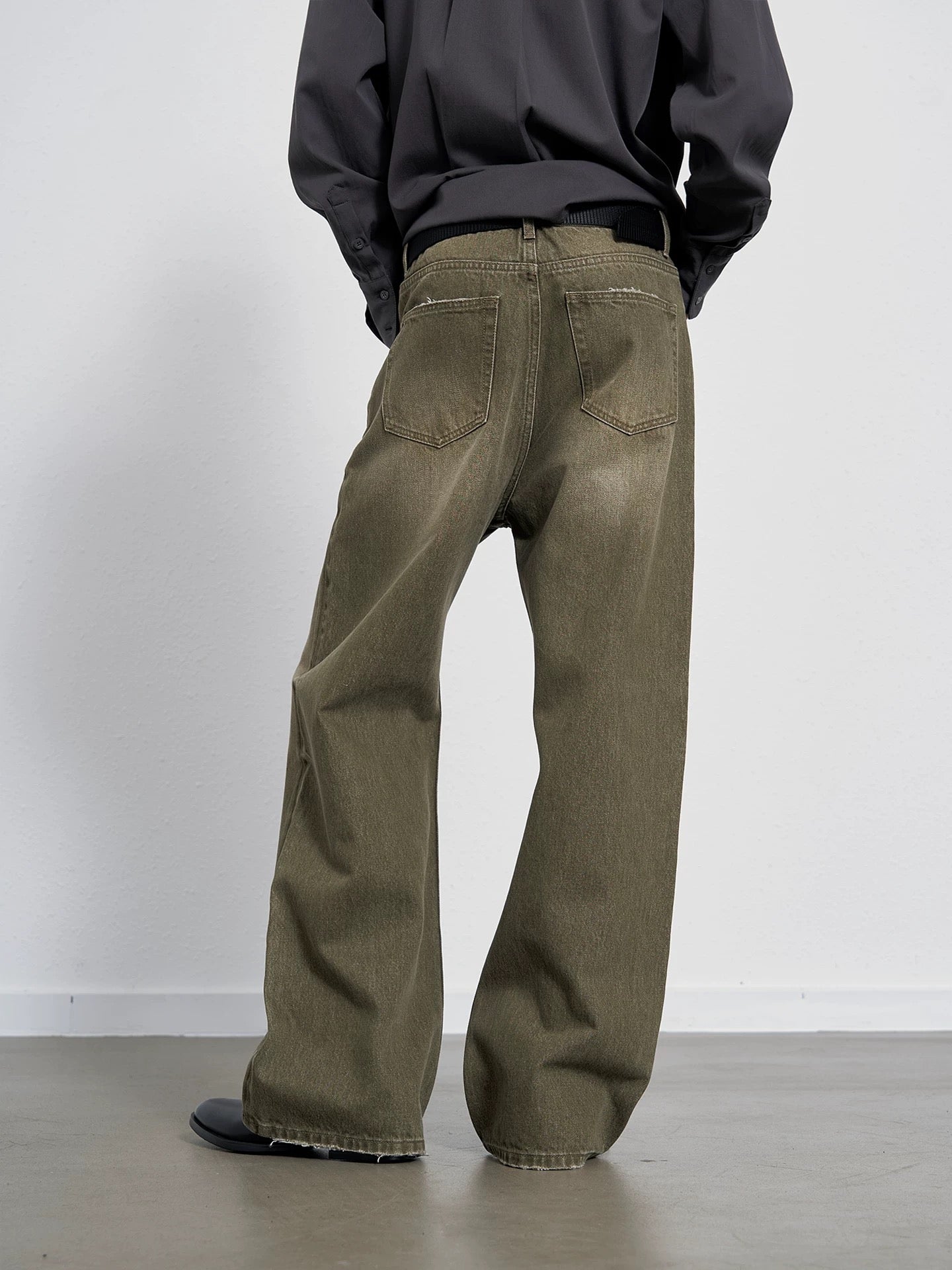 « Loamy Denim » Brown Frayed Denim Pants