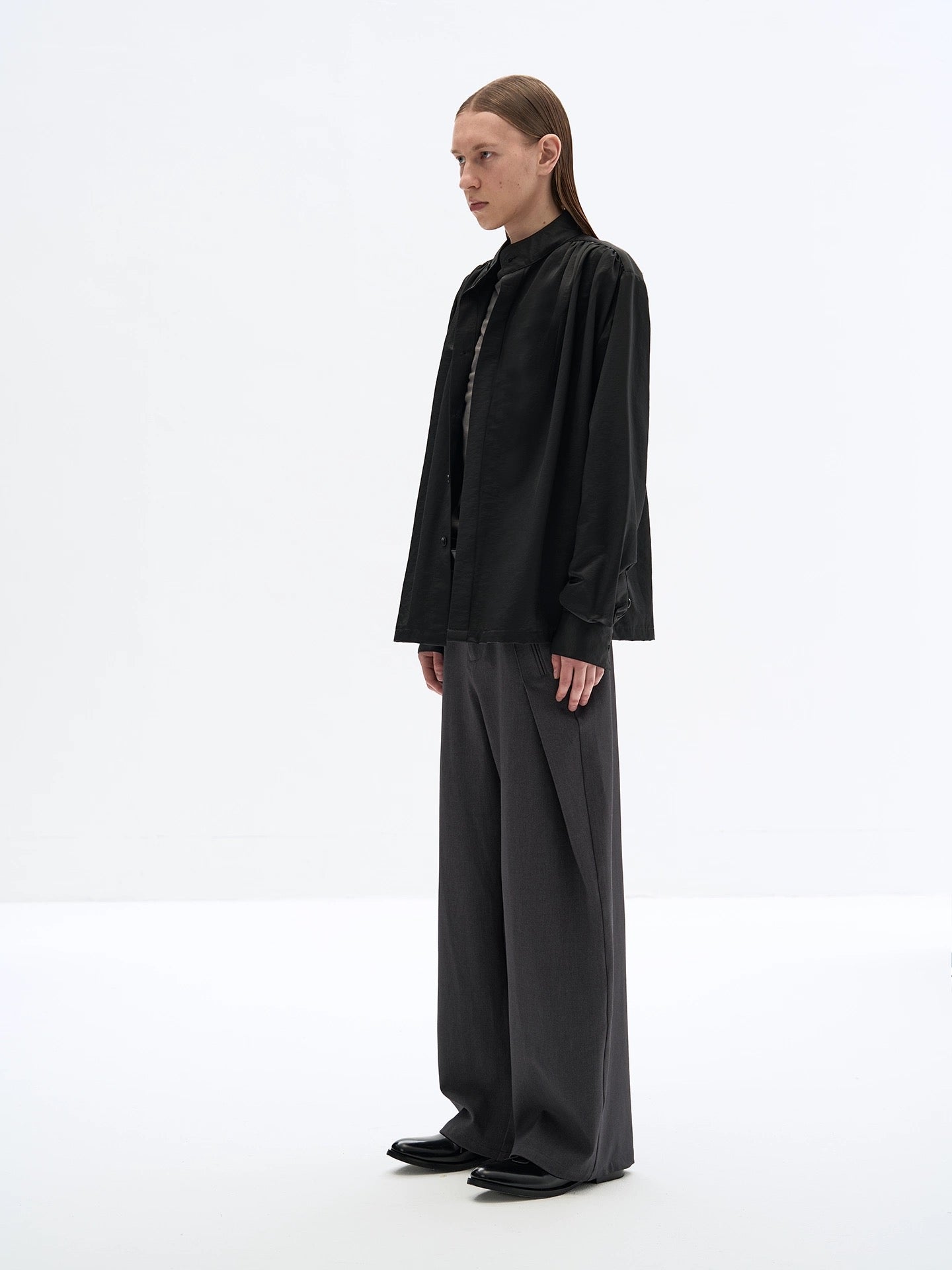 "Crow Plume" Sleeve Pleat Drape Shirt