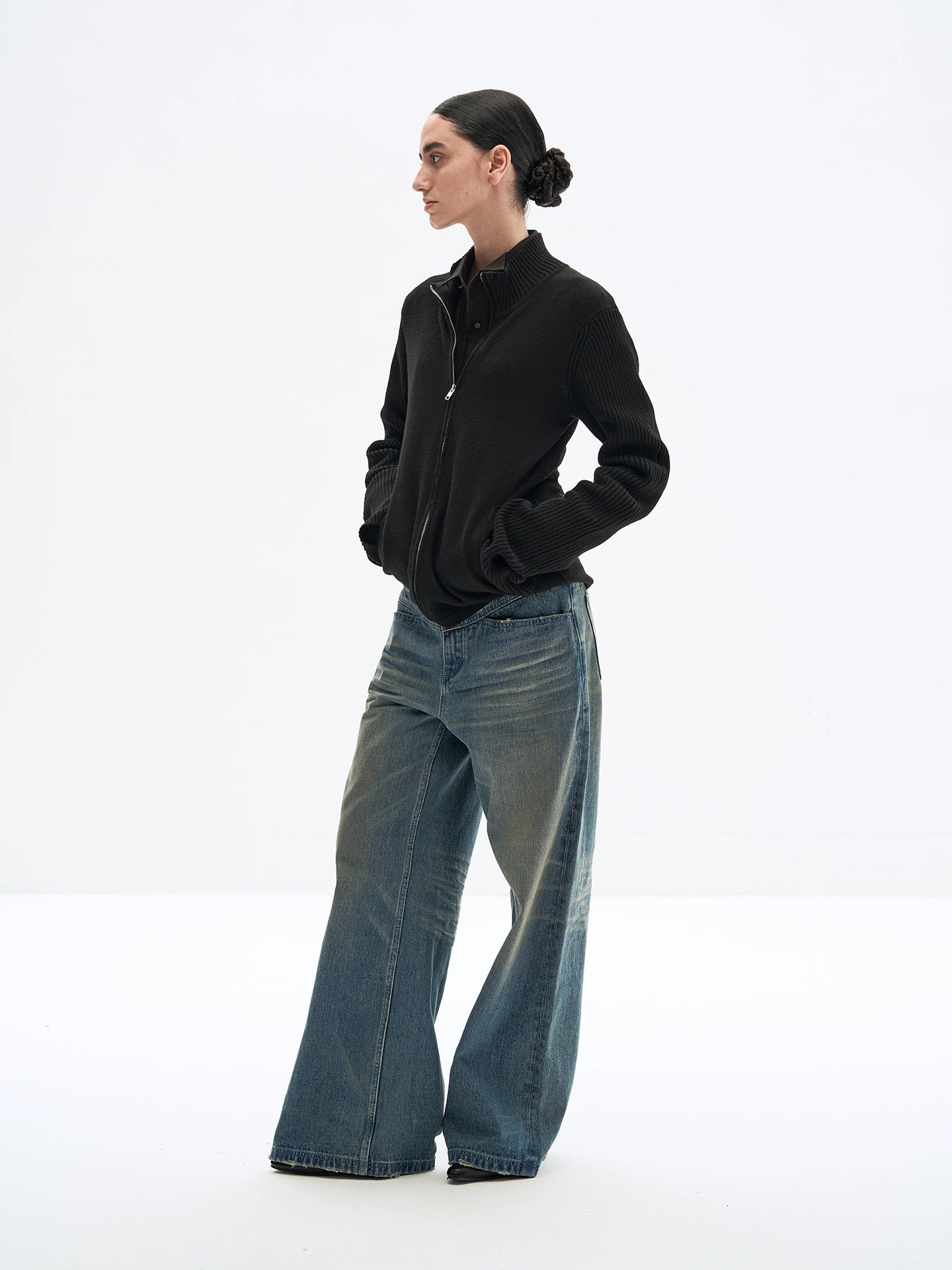 « Scroll » Washed Blue Denim Pants