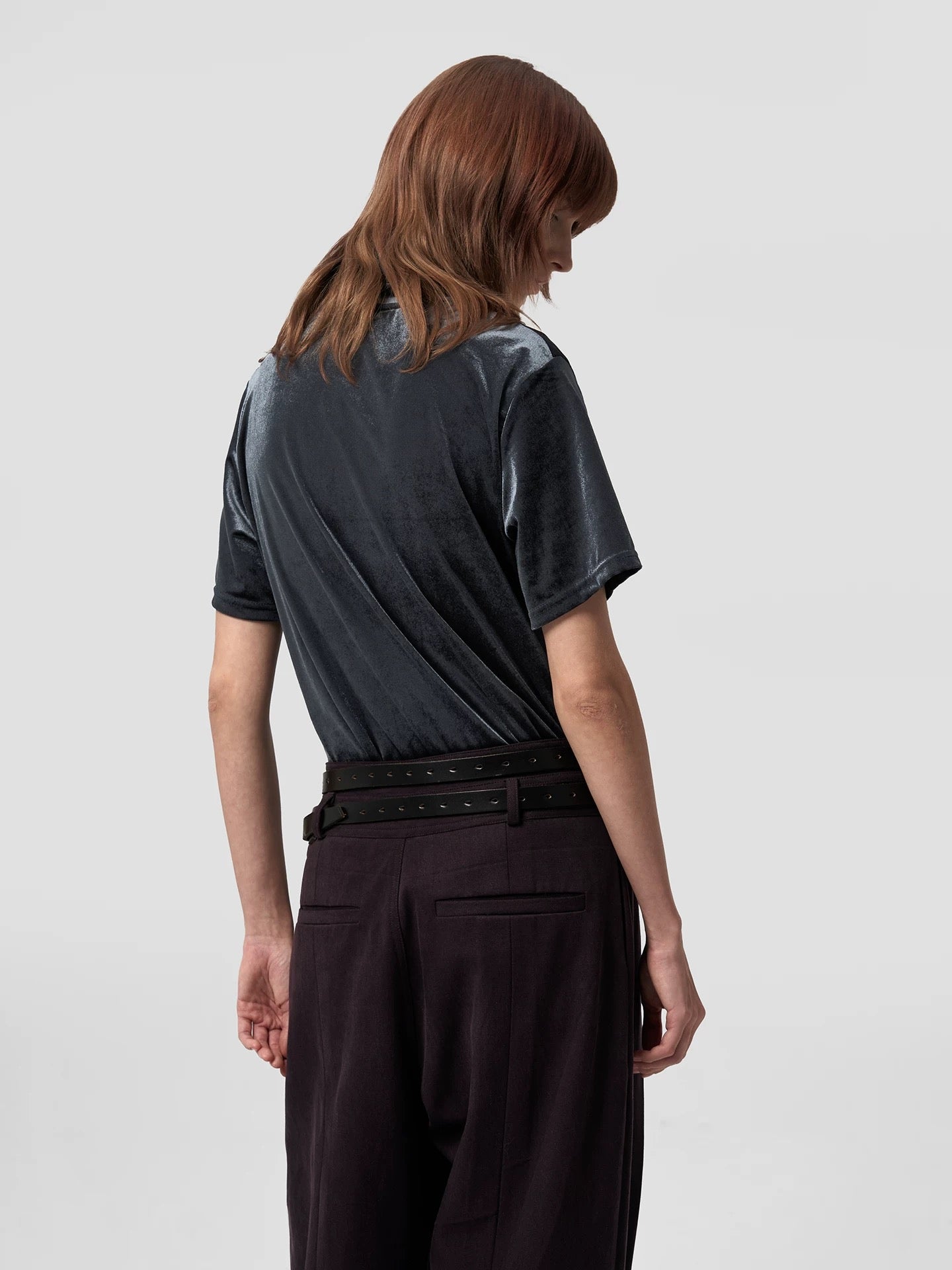 « Abyss » Velvet Neck Tee