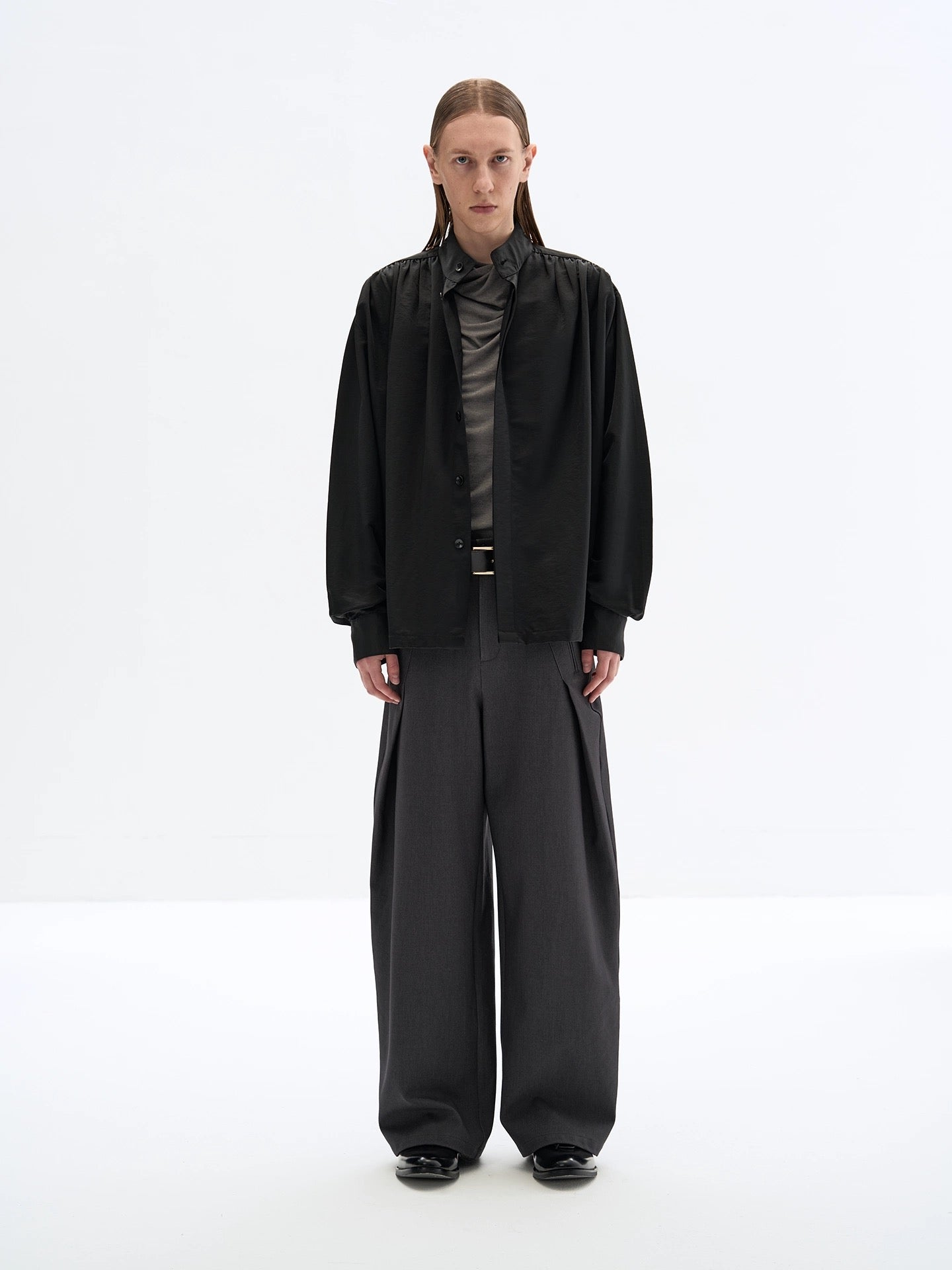 "Crow Plume" Sleeve Pleat Drape Shirt