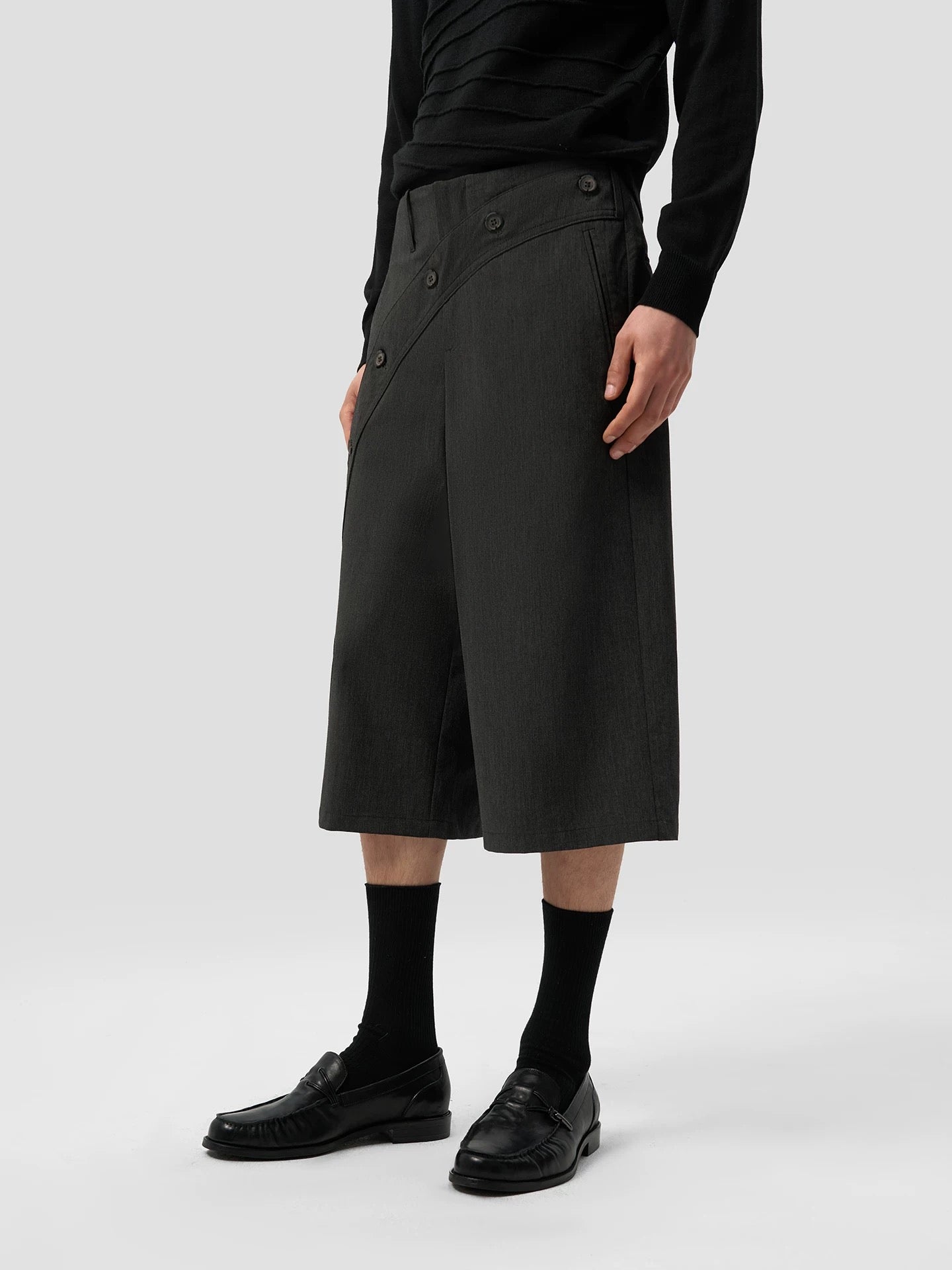 "Eclipse" Tailored Short