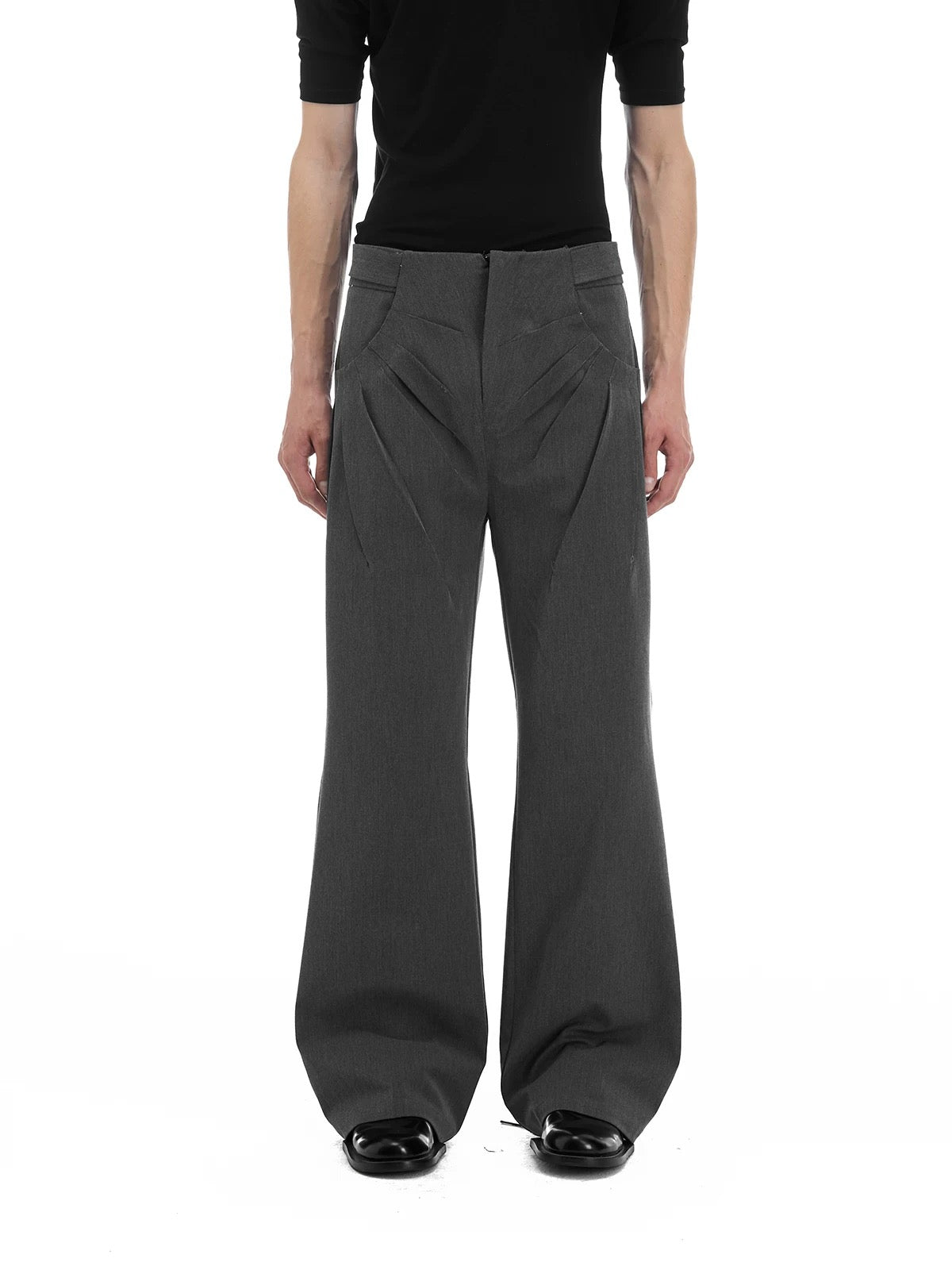 "Canyon" Pleated Straight Pants