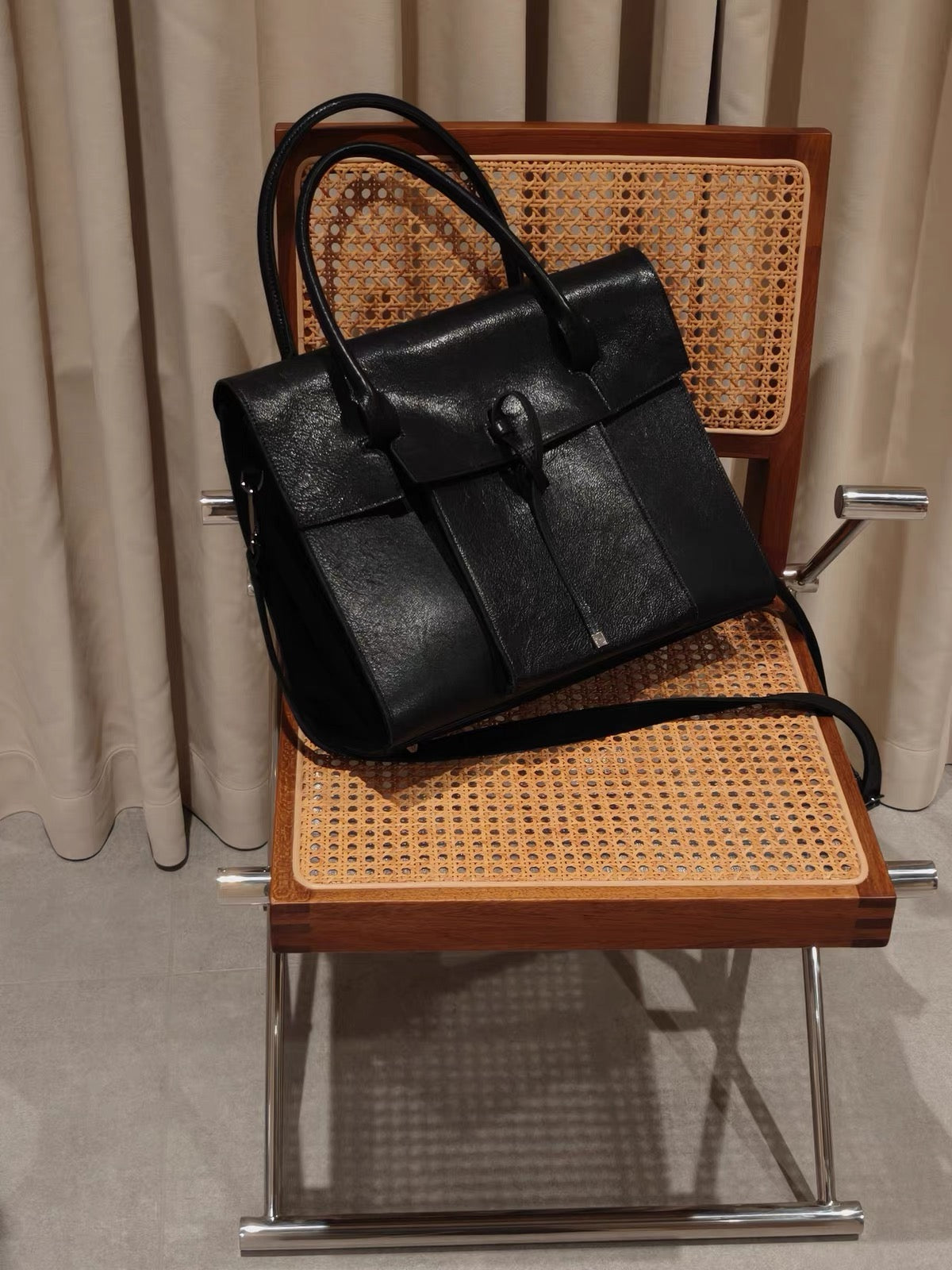 "Holdall" Embossed Texture Leather