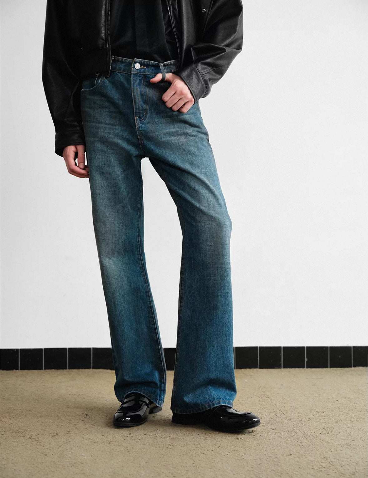 "Blue Desert" Washed Straight-Leg Jeans