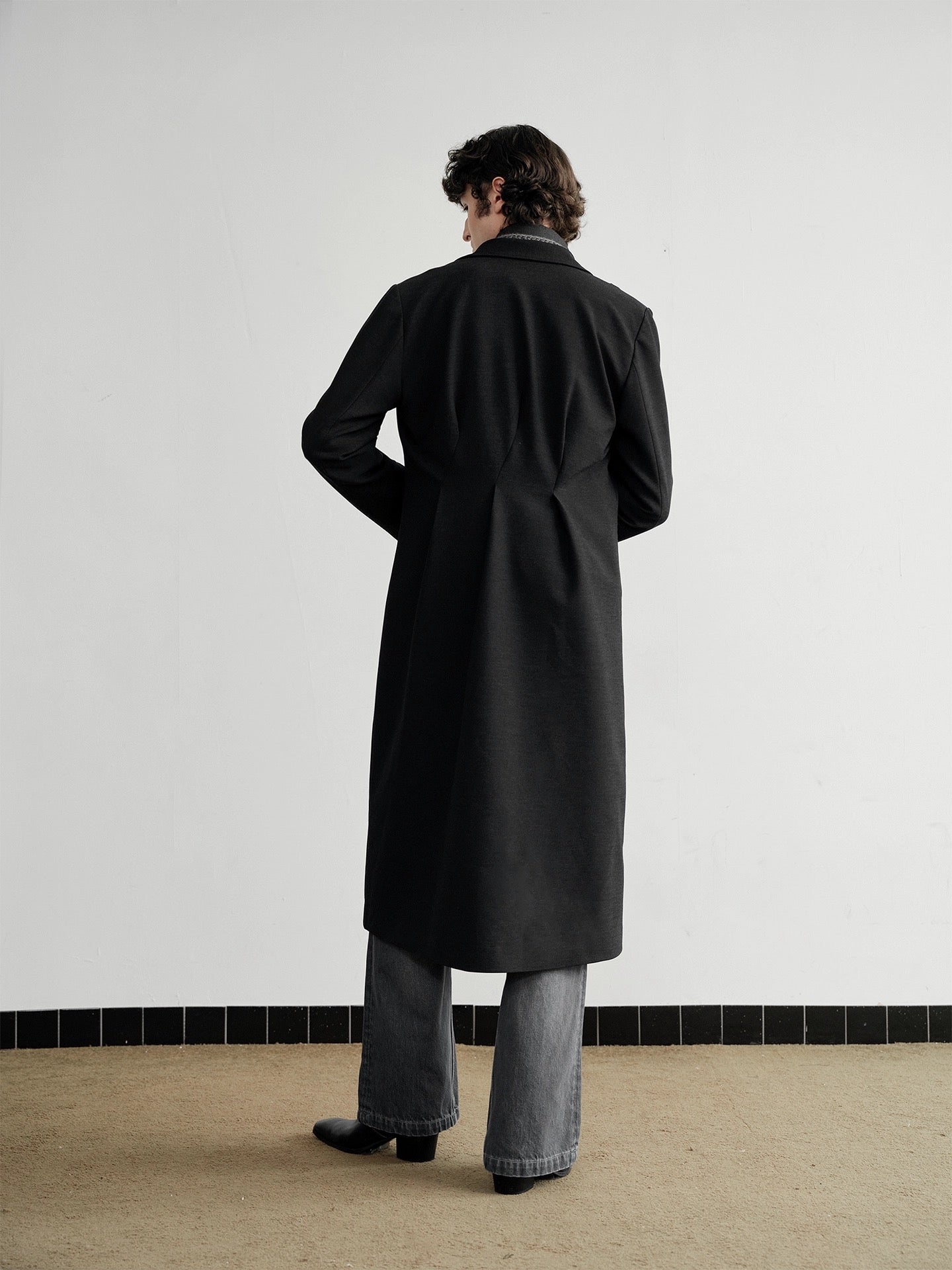 "Chester" Black Long Pleated Coat